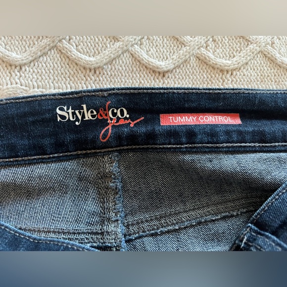 Style & Co Jeans Tummy Control Women's Dark Wash Cropped Jeans Size 12 - Picture 13 of 13